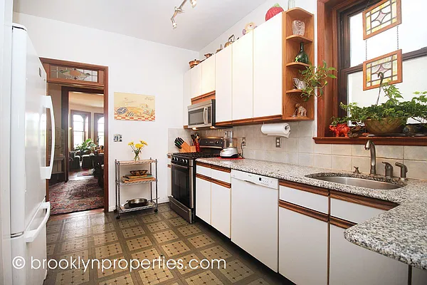 Sold by Brooklyn Properties | media 17