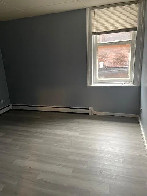 301 E Dominick St — Photo 2