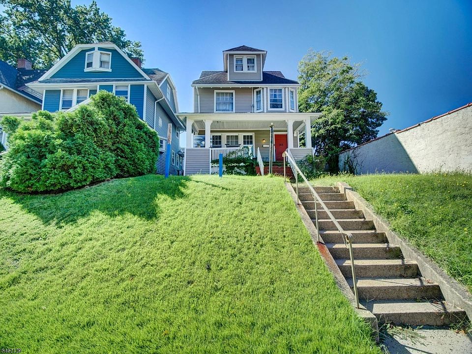 1st image of 165 Dodd St