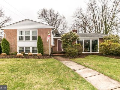 11 E Lake Ave, Baltimore, MD, 21212