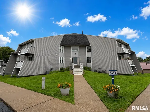 2632 W Willowlake Dr APT 631, Peoria, IL 61614