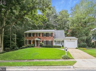 9261 Eljames Dr, Fairfax, VA 22032