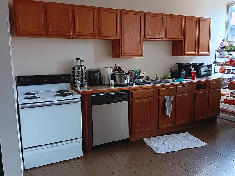 2148 Auburn Ave #4 — Photo 9