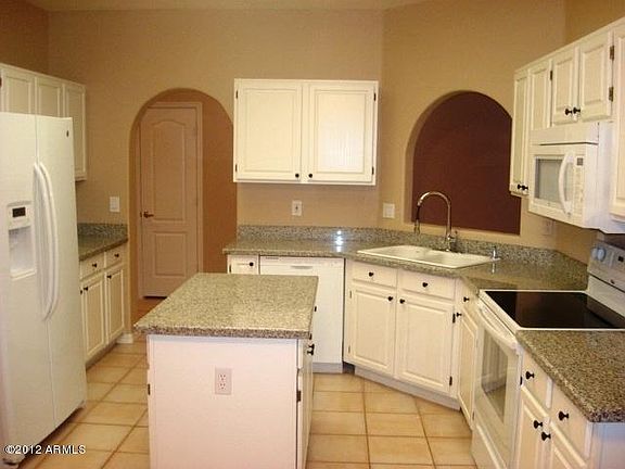 4th image of 11767 E Becker Ln