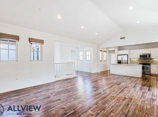 120 Peony, Irvine, CA 92618