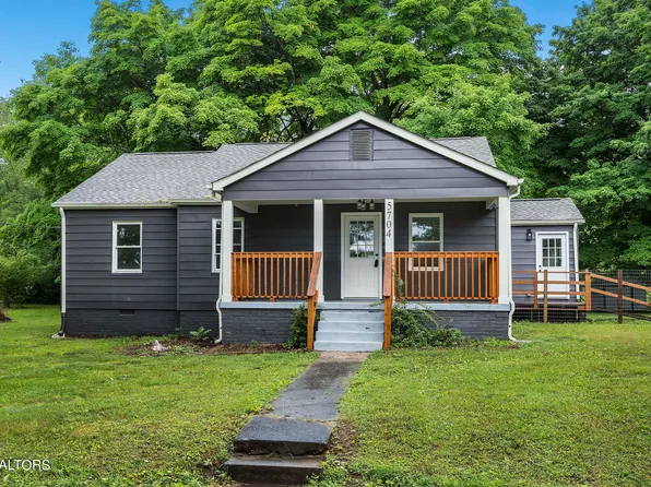 5704 NW Woodale Dr, Knoxville, TN 37912