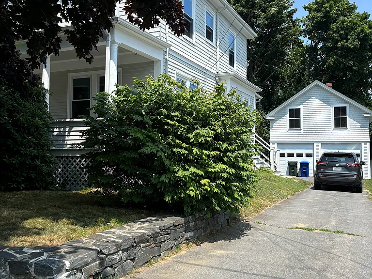 25 Lowell St — Photo 26
