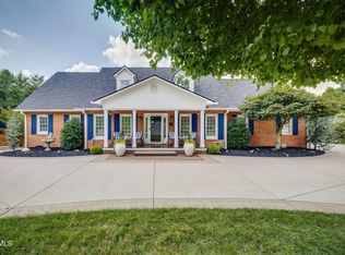10 McGregor Pl, Johnson City, TN 37604