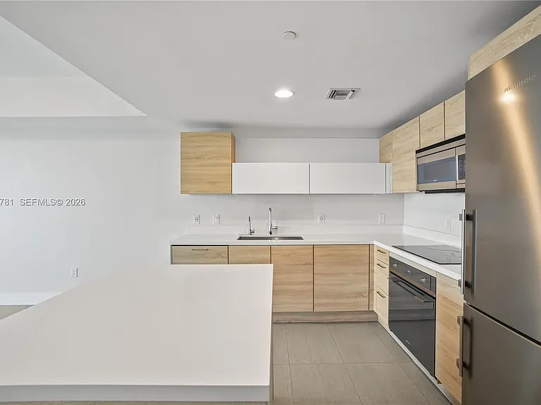 16385 Biscayne Blvd #1919 — Photo 15