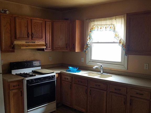 3rd image of 3520 Leonidas St