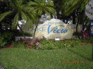 2881 N Oakland Frst #304, Oakland Park, FL 33309