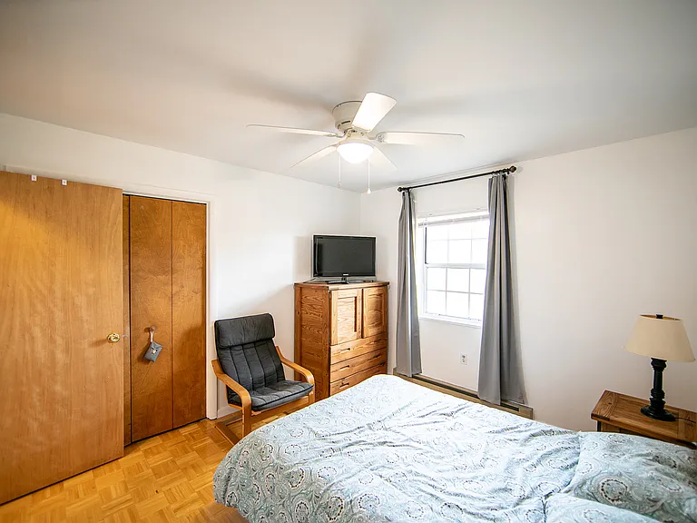 115 Sterling Cir — Photo 11