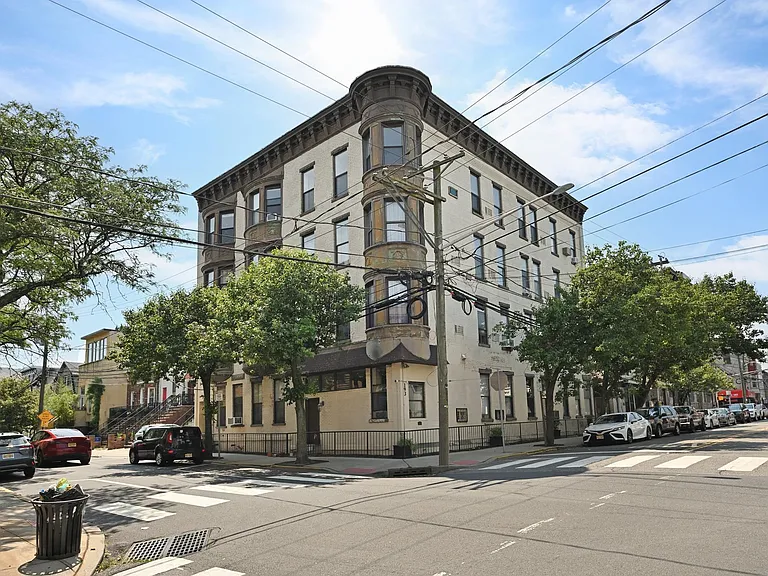 193 Ogden Ave #2D — Photo 12