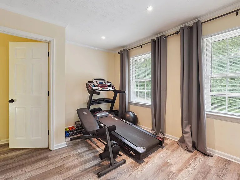 Bedroom #1 Master King with TV & workout area -Upstairs Level