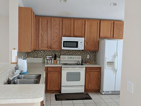4th image of 1035 Beckingham Dr
