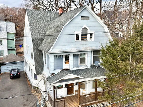 90 Ridgewood Street, Waterbury, CT 06710