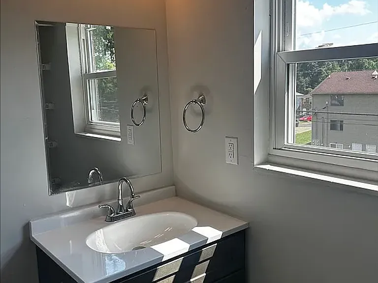 Elmwood388 (TF) - 2 — Photo 8