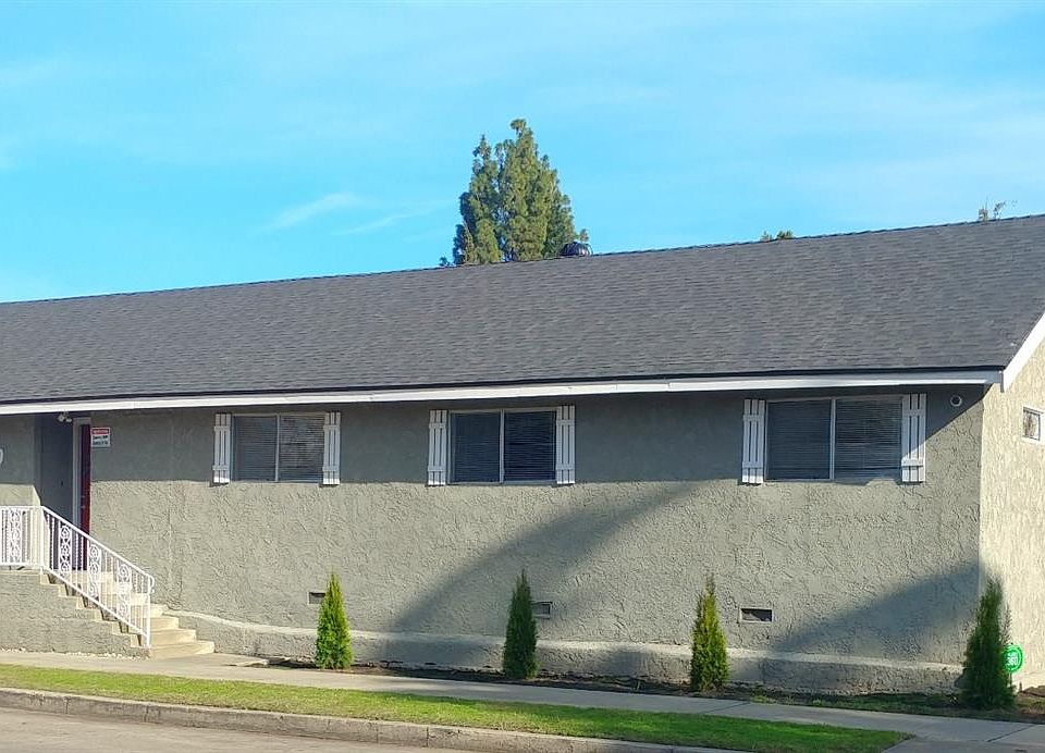 1st image of 1470 N Roosevelt Ave