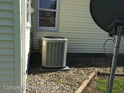 3rd image of 3900 W Ewing Dr