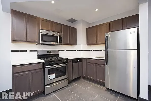 Rented by REAL New York | media 15