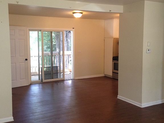 living/dining rooms