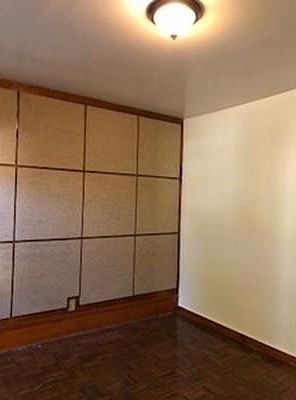 5th image of 1047 River St