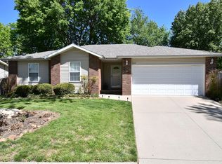 1355 E Rockhill St, Springfield, MO 65804