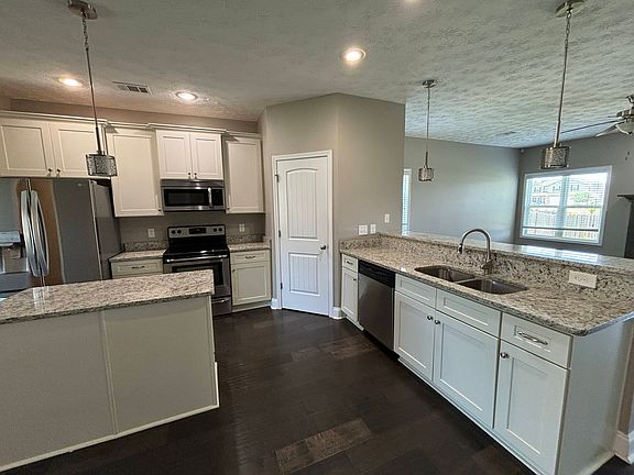 5th image of 7288 Double Pine Dr