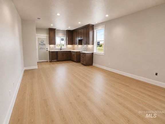 4th image of 11674 W Endsley Ln