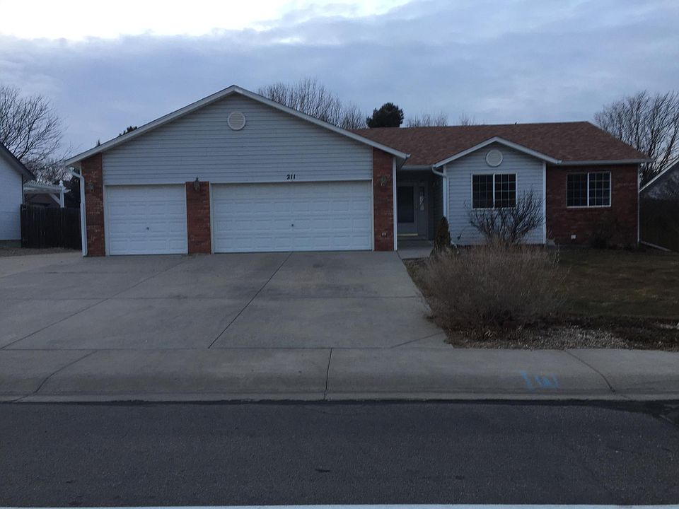 1st image of 211 N 42nd Ave