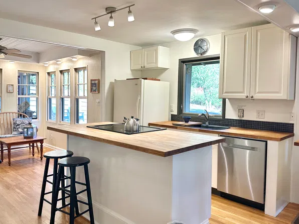 681 Bee Tree Rd, Swannanoa, NC 28778