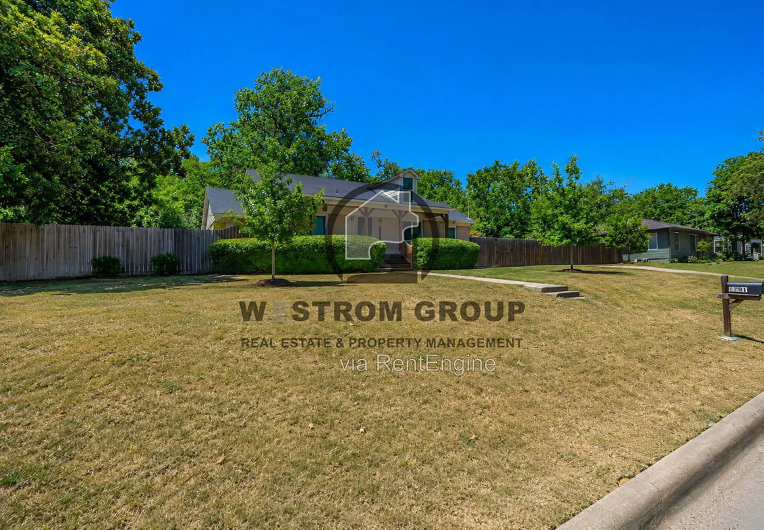 3 bed, 2.0 bath, 1541 sqft, $1,850 — Photo 3