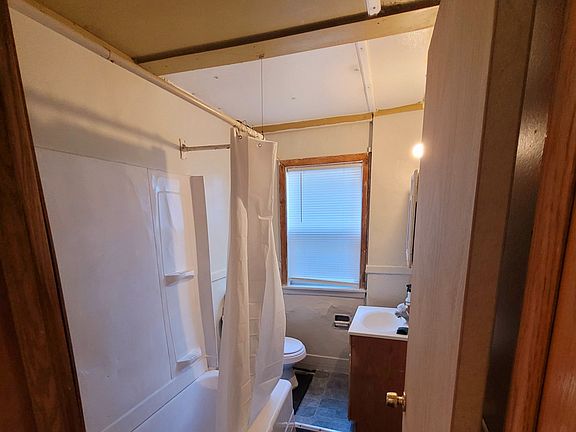 4th image of 219 4th Ave S APT 2