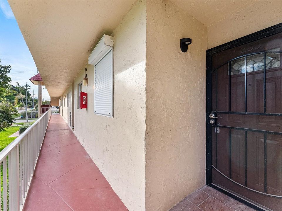 1st image of 750 SE 6th Avenue #233