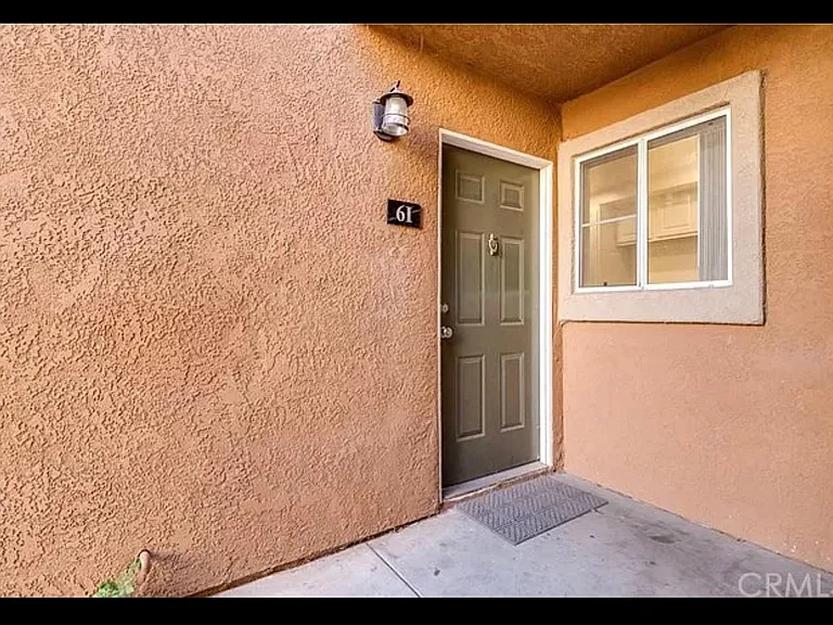 16377 Lakeshore Dr #6I — Photo 2
