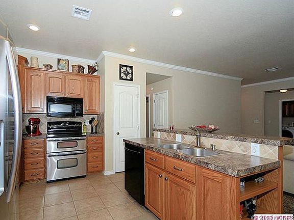 4th image of 1335 W Keeling Ave
