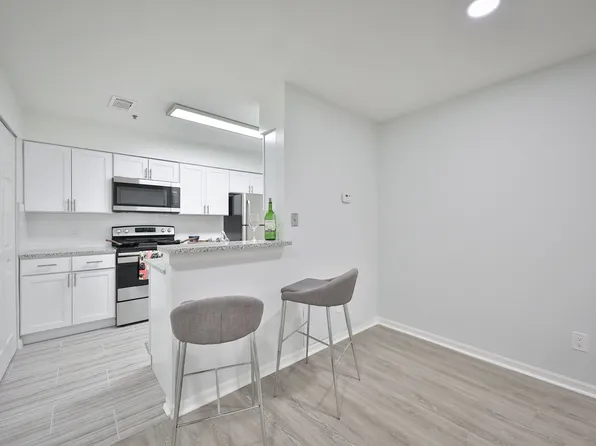 Brookview Apartments