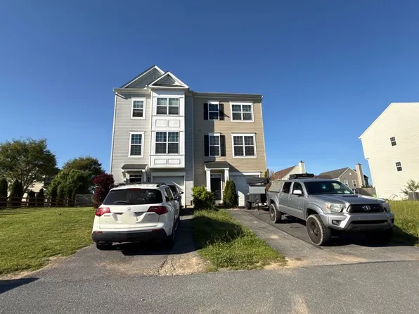 3632 Oakley Ln, Greencastle, PA 17225