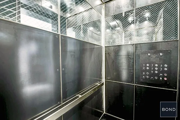 Rented by Bond New York | media 31