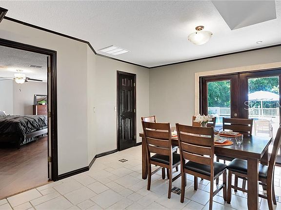5th image of 1101 Howell Creek Dr