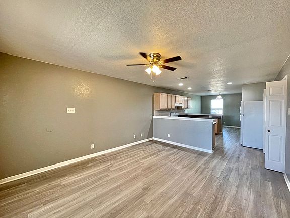 3rd image of 2907 Cantabrian Dr