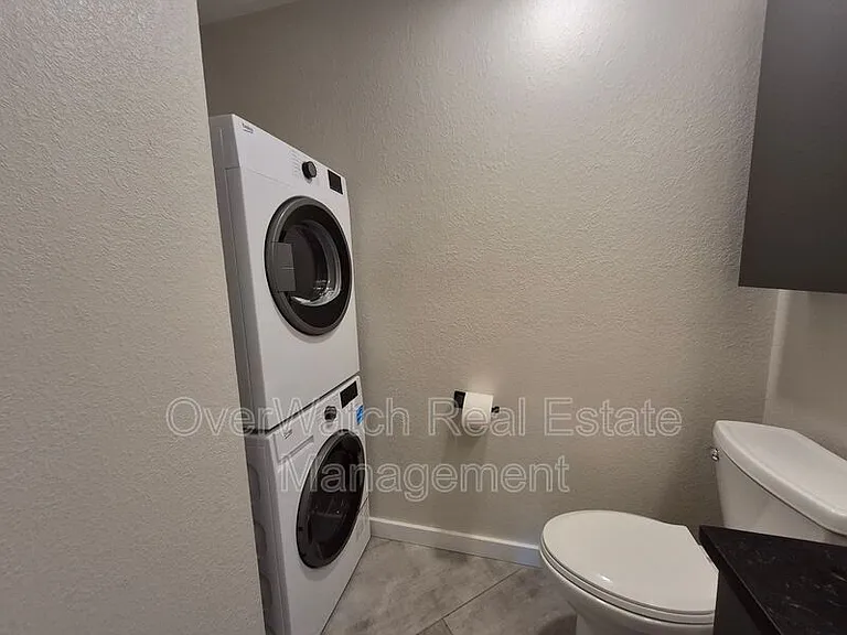 1300 W 7th Ave #408 — Photo 9