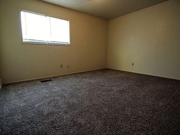 5th image of 705 Yegua St #C