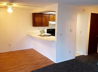 21636 29th Ave S #2, Seattle, WA 98198