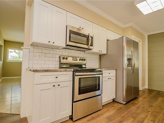5th image of 2204 John Arthur Way