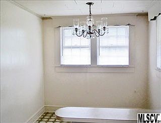 5th image of 2159 Dove St