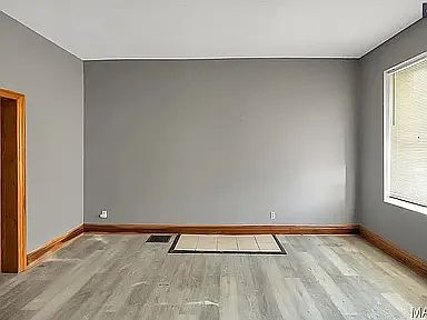 2nd image of 2648 California Ave #2