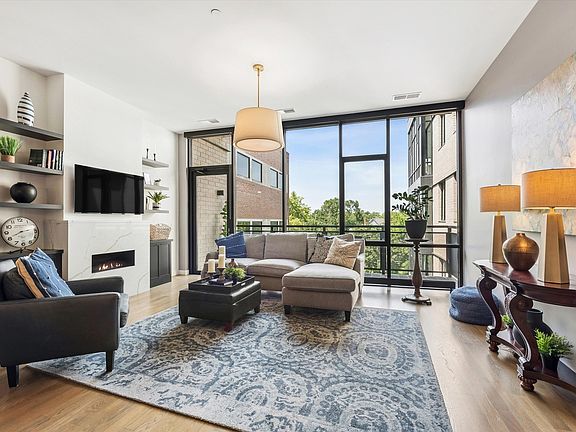 5th image of 147 N Euclid Ave #406