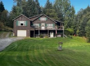 8 Dimick Rd, East Hardwick, VT 05836