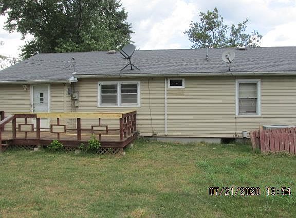 2nd image of 1002 W 7th St